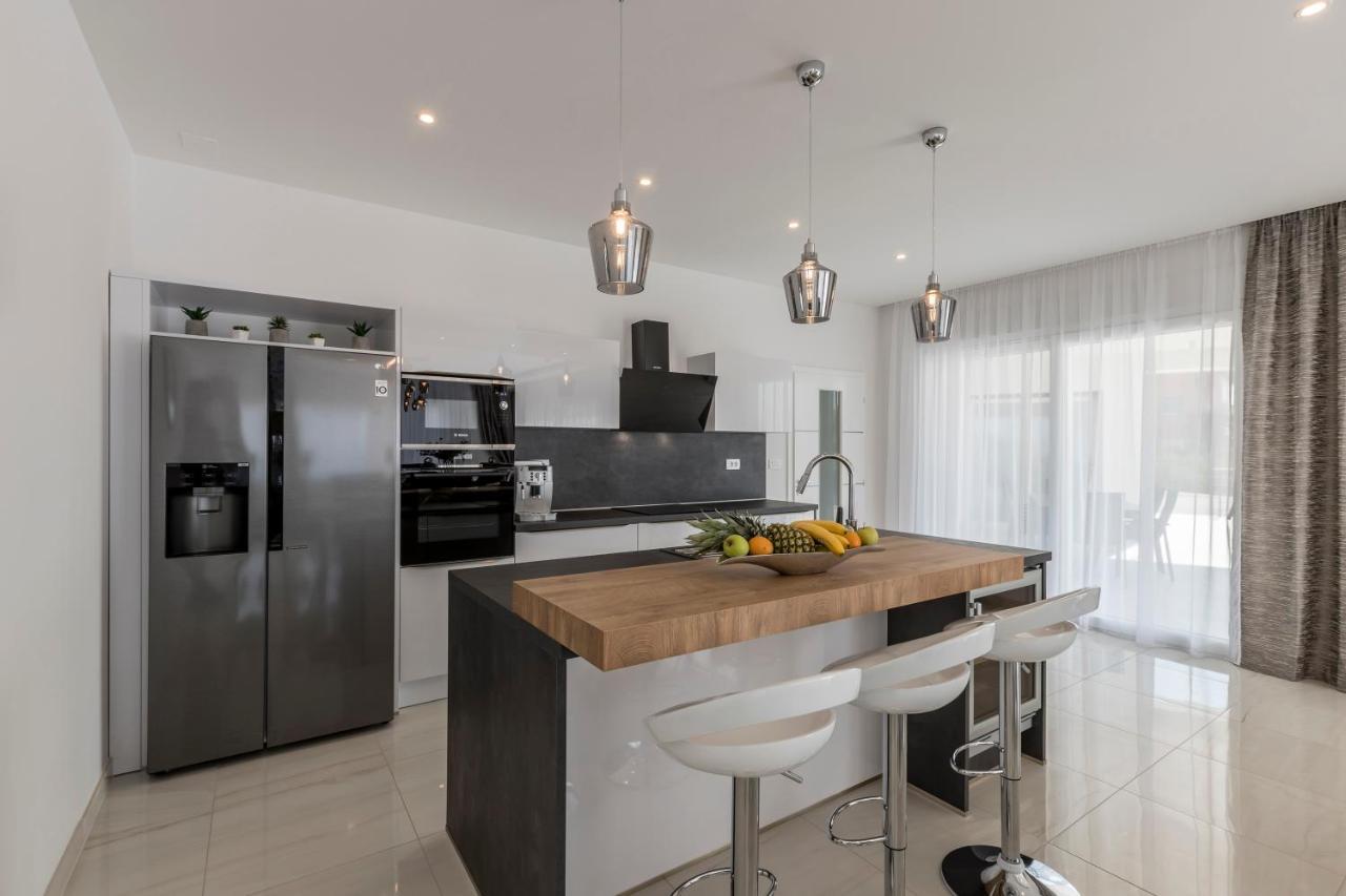 Luxurious Villa Meri Kaštela المظهر الخارجي الصورة